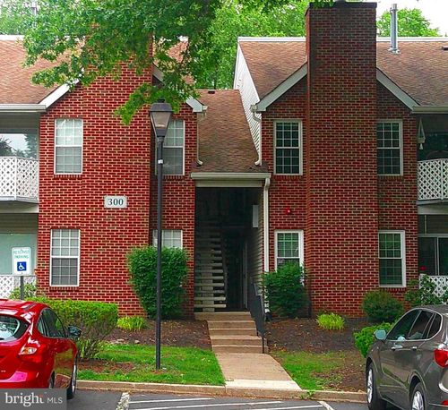 308 Diamond Dr, NEWTOWN, PA, 18940-2417 | Card Image