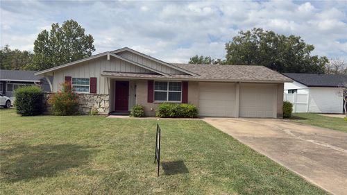 1415 Wisteria Way, Richardson, TX, 75080-4135 | Card Image