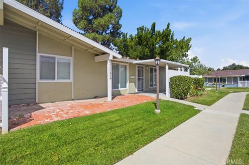 g-19208 Avenue Of The Oaks, Newhall, CA, 91321-1415 | Card Image
