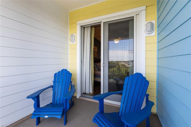 APT-121B - 3738 Sandpiper Rd, House attached with 2 bedrooms, 2 bathrooms and null parking in Virginia Beach VA | Image 46