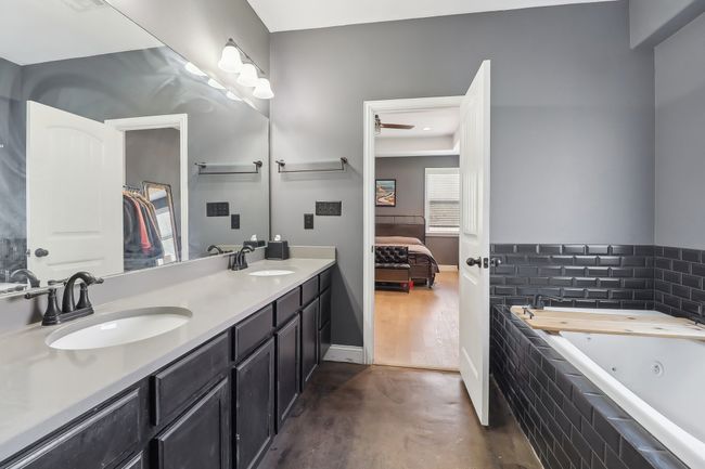 601 N Lancaster Ave, House other with 3 bedrooms, 2 bathrooms and null parking in Dallas TX | Image 14
