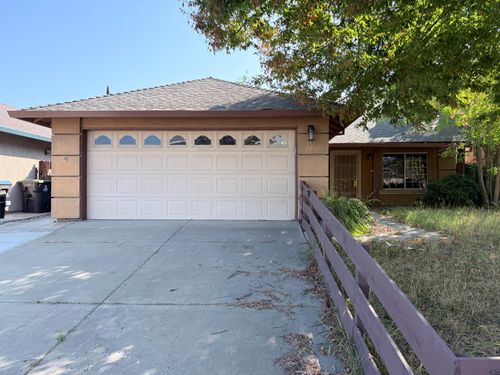 2150 Clipper Ln, Stockton, CA, 95204-4724 | Card Image
