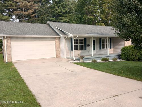 140 Southridge Cir, Crossville, TN, 38555-5015 | Card Image