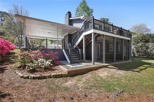 677 Hillandale Cir Sw, Marietta, GA, 30064-3124 | Card Image