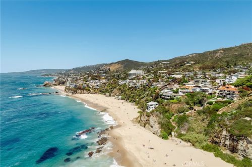32061 Coast Hwy, Laguna Beach, CA, 92651-6868 | Card Image