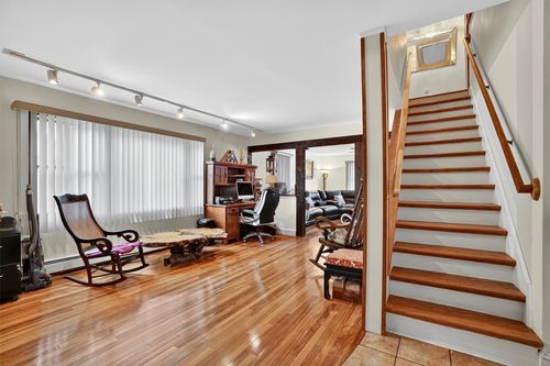 45 Madison Rd, Scarsdale, NY, 10583-5725 | Card Image