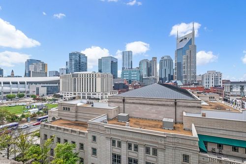 unit-1713-301 Demonbreun St, Nashville, TN, 37201-2246 | Card Image