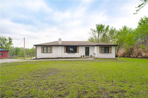 1204 E 223rd St, Cleveland, MO, 64734-9263 | Card Image