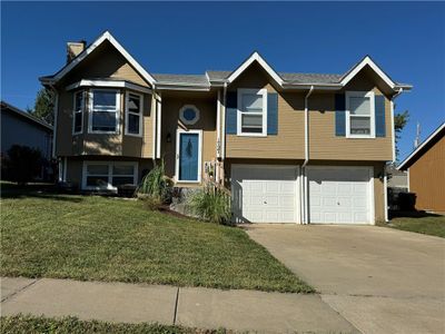 1727 Sw Hidden Valley Drive, House other with 3 bedrooms, 2 bathrooms and null parking in Topeka KS | Image 1