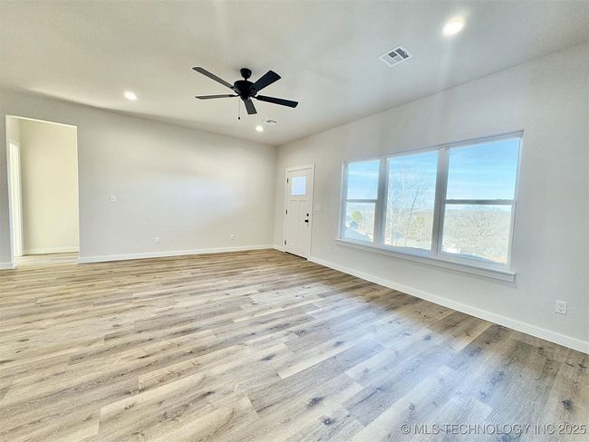 874 E Harlan Dr, House other with 3 bedrooms, 2 bathrooms and null parking in Tahlequah OK | Image 5