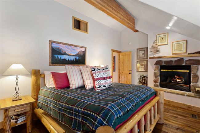 APT-206 - 443 Osborn Ave, Condo with 2 bedrooms, 2 bathrooms and null parking in Bigfork MT | Image 23