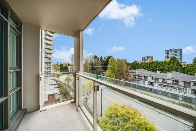 705 - 6888 Cooney Road, Condo with 2 bedrooms, 2 bathrooms and 1 parking in Richmond BC | Image 10