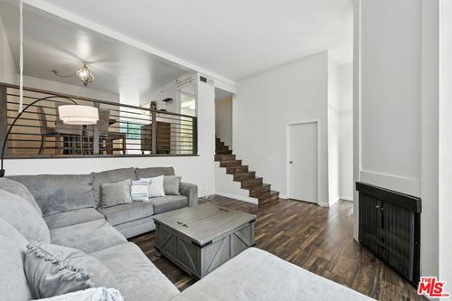 109-6225 Shoup Ave, Woodland Hills, CA, 91364 | Card Image