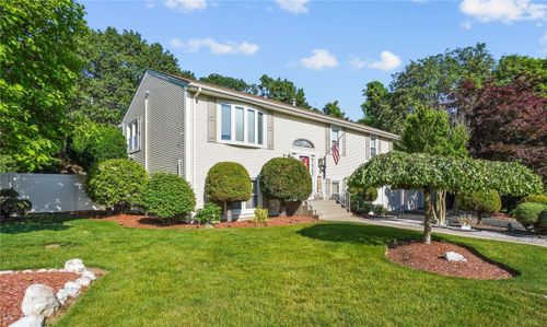 32 Sprague Circle, Johnston, RI, 02919 | Card Image