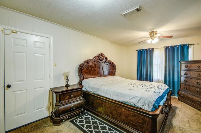 131 Laurel St, House other with 4 bedrooms, 1 bathrooms and 1 parking in Lake Jackson TX | Image 19
