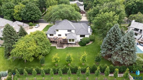 904 W Chicory Ln, Sioux Falls, SD, 57108-2810 | Card Image