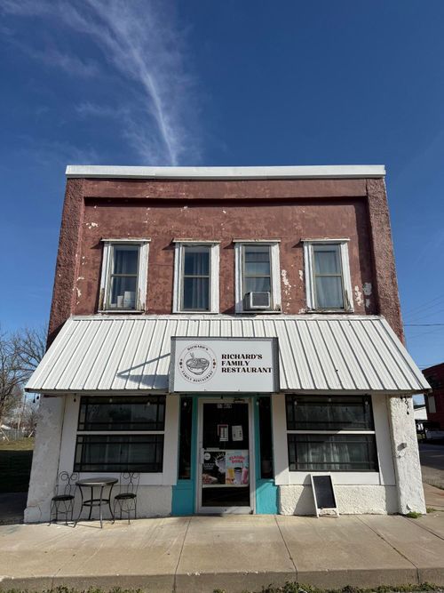 117 E Main St, Wheaton, MO, 64874 | Card Image
