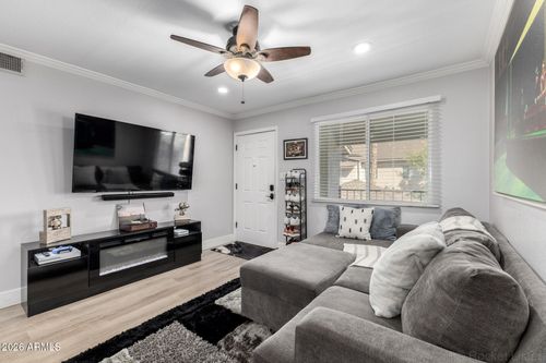 220-12440 N 20th St, Phoenix, AZ, 85022-5800 | Card Image