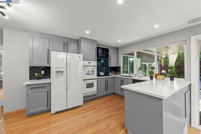 9797 Davona Dr, House other with 4 bedrooms, 2 bathrooms and 2 parking in San Ramon CA | Image 13