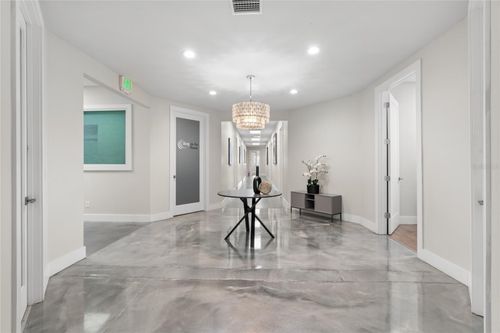 40 Sw 1st Ave, Ocala, FL, 34471-1102 | Card Image