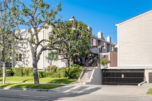 4-4230 Whitsett Ave, Studio City, CA, 91604-5900 | Card Image