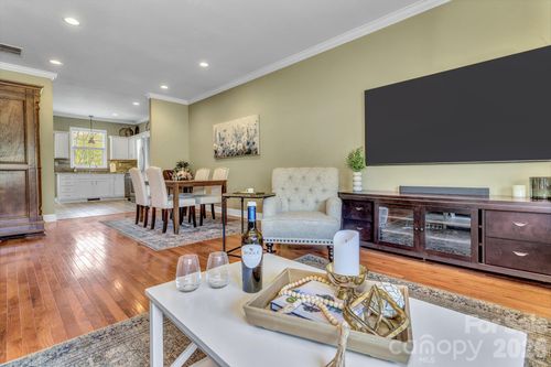 25 Union Chapel Rd, Weaverville, NC, 28787-9772 | Card Image