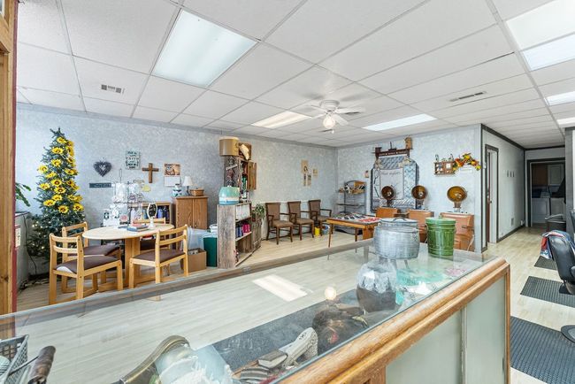 105 W Main St, Home with 0 bedrooms, 0 bathrooms and null parking in Anderson MO | Image 18
