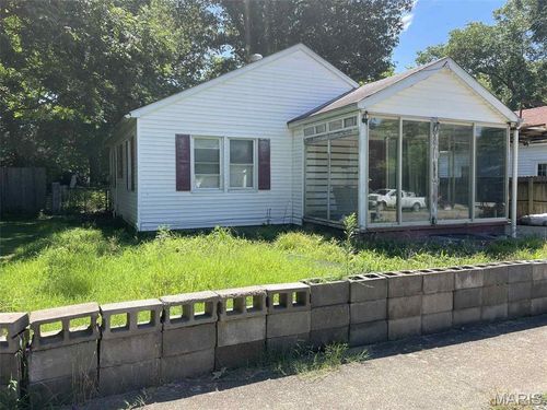 804 N Catalpa St, Dexter, MO, 63841-1106 | Card Image