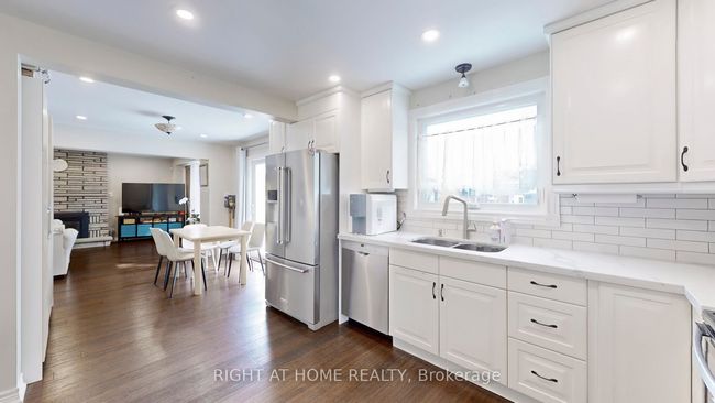 199 Biscayne Blvd, House other with 4 bedrooms, 3 bathrooms and 2 parking in Keswick ON | Image 14
