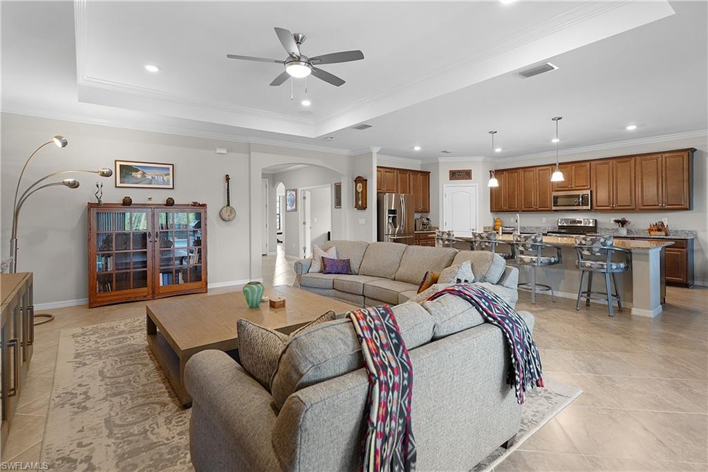 Residential in ESTERO 2