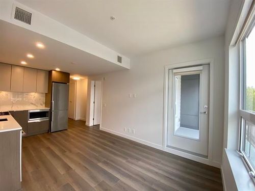 416-645 Como Lake Ave, Coquitlam, BC, V3J0N9 | Card Image