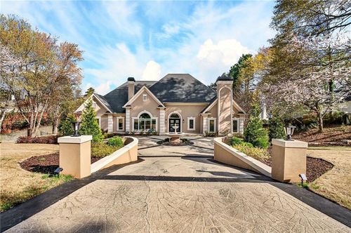 4979 Long Island Dr Nw, Sandy Springs, GA, 30327-4903 | Card Image