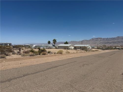 110 E Spencer Drive, Meadview, AZ, 86444 | Card Image