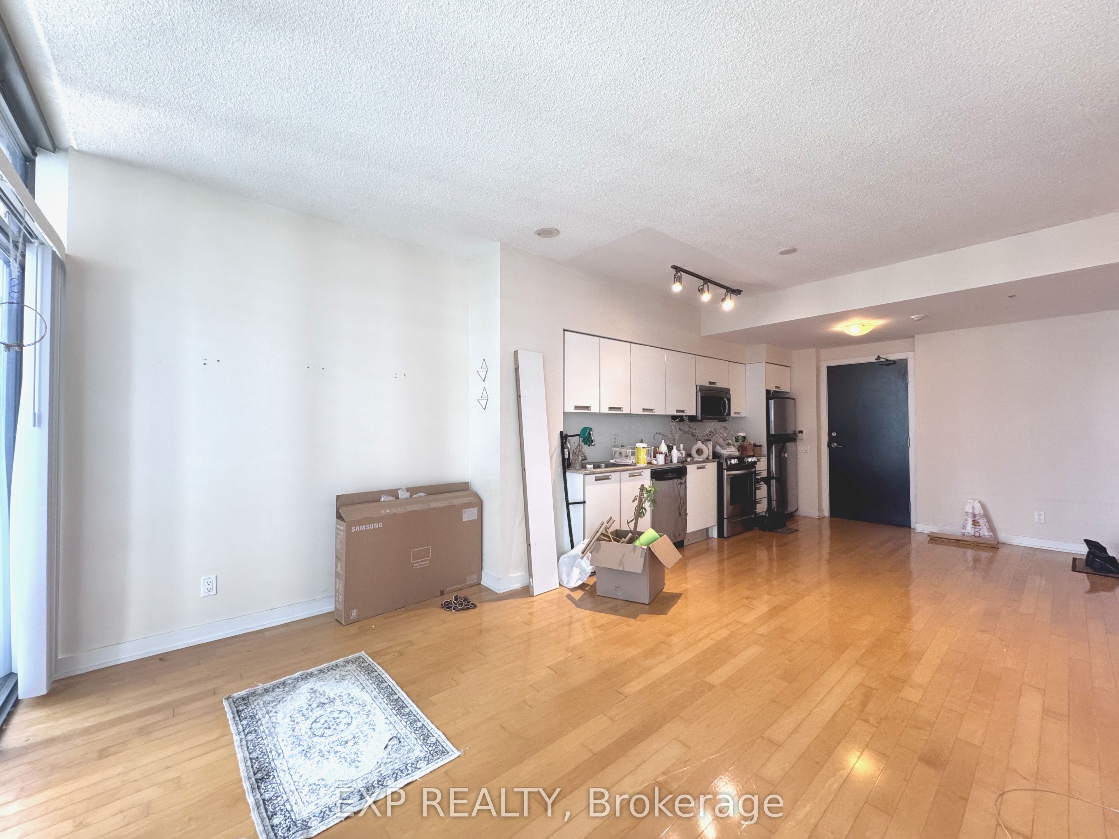 Residential Lease in Toronto C08 5