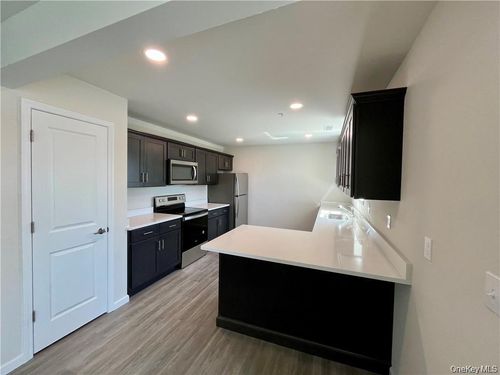 825-206 Golf Links Rd, Middletown, NY, 10940-2681 | Card Image