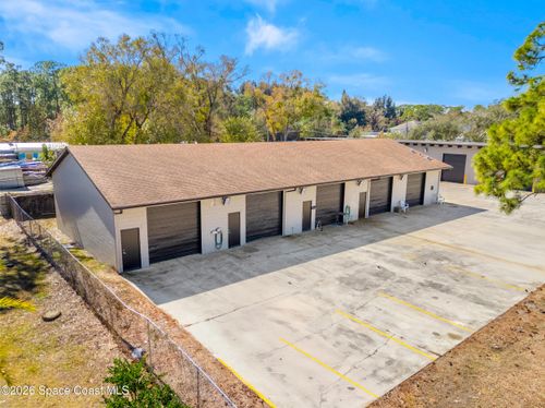 6927 Vickie Cir, Melbourne, FL, 32904-2262 | Card Image