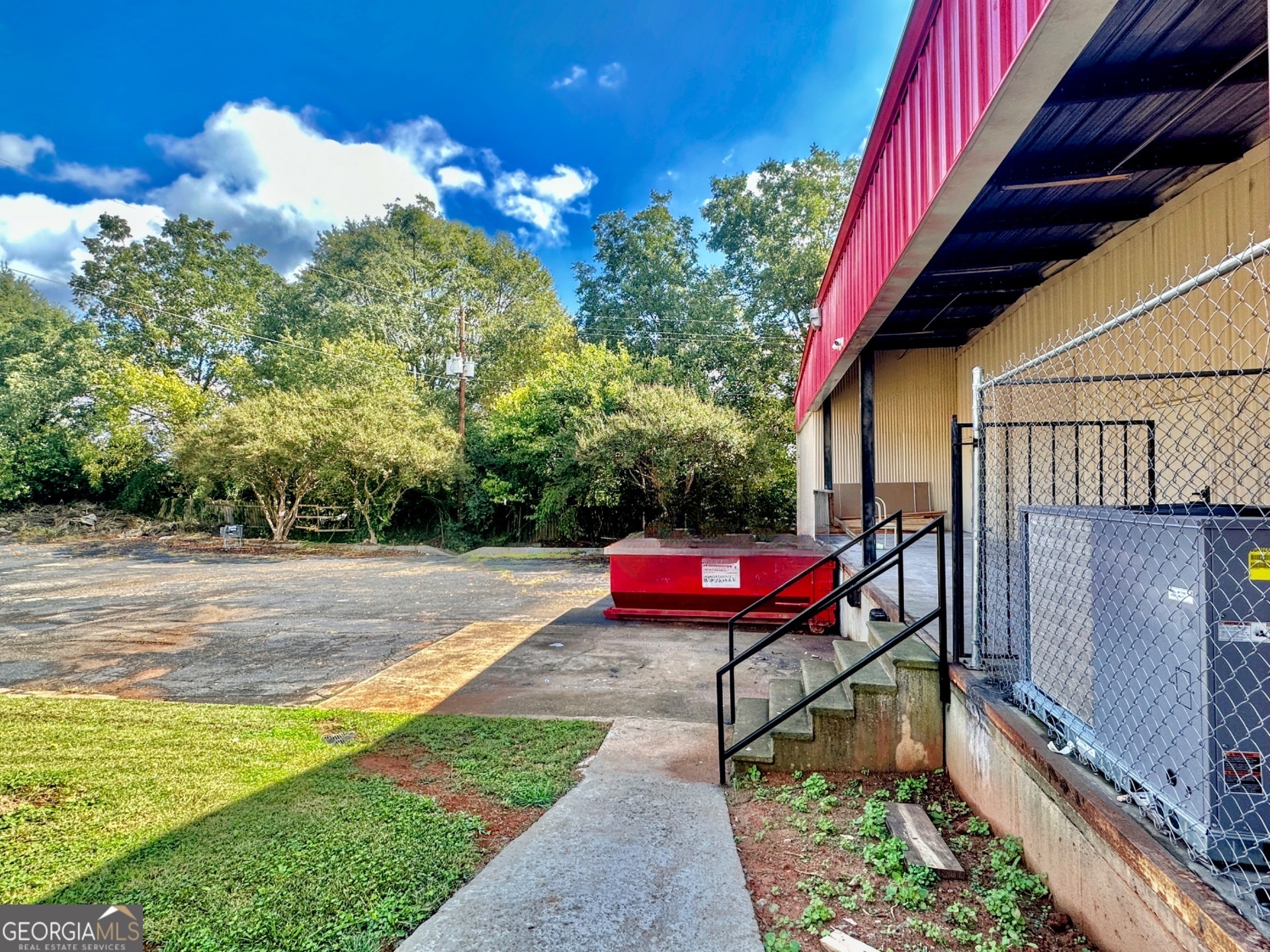 Commercial Sale in Stone Mountain 3