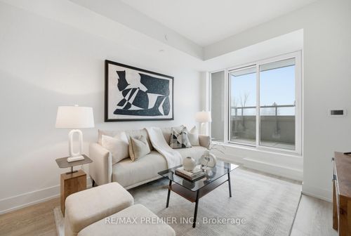 435-2075 King Rd, King City, ON, L7B0R6 | Card Image