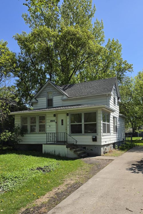 1511 9th Street N, Fargo, ND, 58102 | Card Image