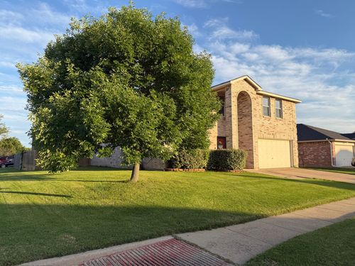 3214 Friesian Ct, Denton, TX, 76210-0251 | Card Image