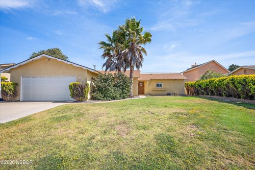 824 Stansbury Dr, Santa Maria, CA, 93455-4734 | Card Image