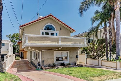 a-1909 Mathews Ave, Redondo Beach, CA, 90278 | Card Image