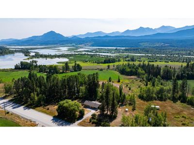 1359 Highway 95, House other with 3 bedrooms, 1 bathrooms and null parking in Spillimacheen BC | Image 3