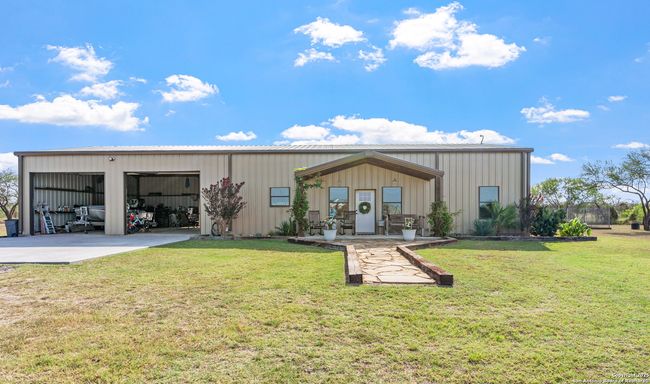 226 Private Rd 3251, Home with 4 bedrooms, 2 bathrooms and null parking in Alice TX | Image 26