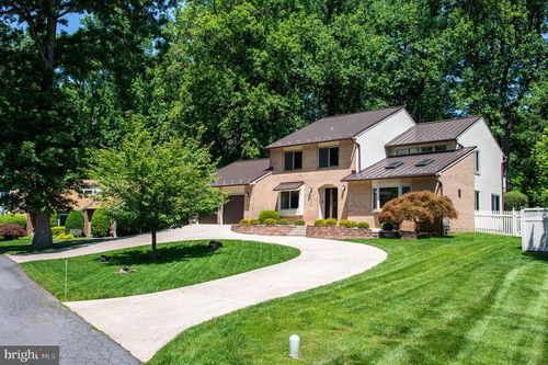 8033 Cypress Grove Ln, CABIN JOHN, MD, 20818-1003 | Card Image