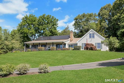 49 Walnut Hill Rd, Bethel, CT, 06801-1303 | Card Image