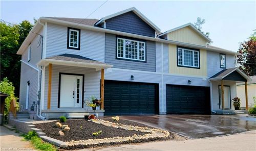 41 Queensway Dr, St Jacobs, ON, N0B2N0 | Card Image