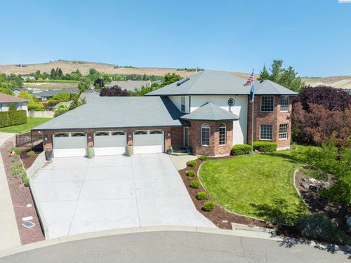 9203 Yakima Ct, Yakima, WA, 98908-0000 | Card Image