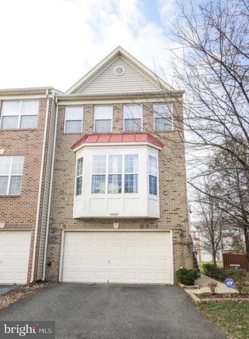 45691 Wembley Central Ter, STERLING, VA, 20166-9258 | Card Image