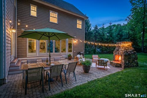 257 Old Sib Rd, Ridgefield, CT, 06877-2312 | Card Image